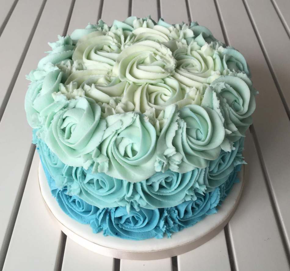 21st Cake – 2 Tier Rose Swirl Cake. Bottom tier is a Scrummy Chocolate Cake  with Creamy Vanilla Buttercream fill… | Rosette cake, Cupcake cake designs, Swirl  cake