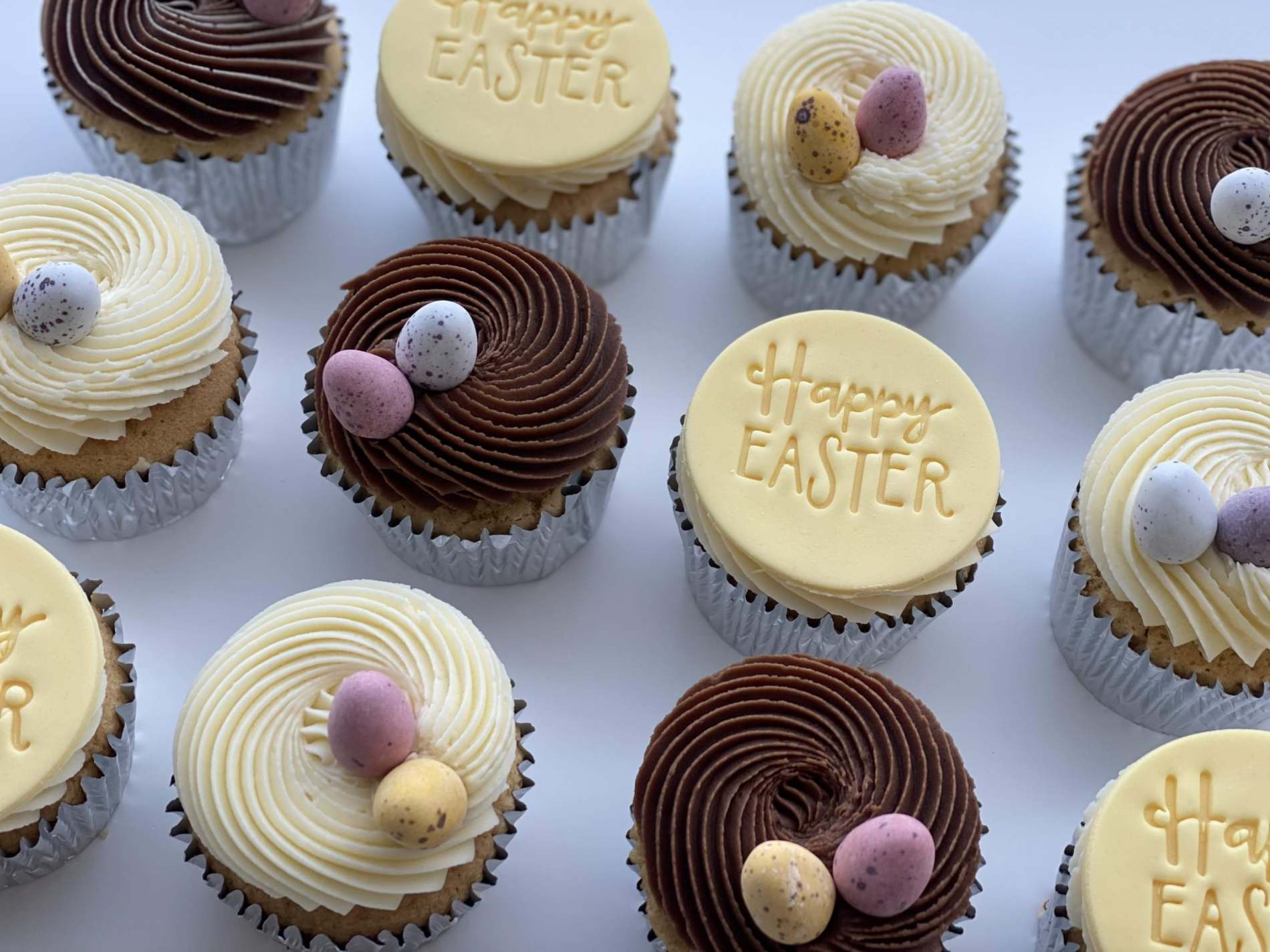 Easter Egg Bakery Box Cupcakes