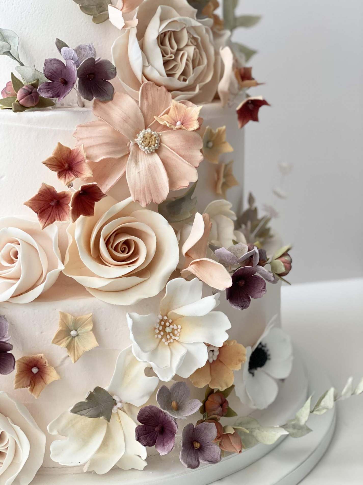 Floral Abundance Wedding Cake | Weddings