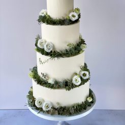 White Flower Garland Cake | Wedding Cakes